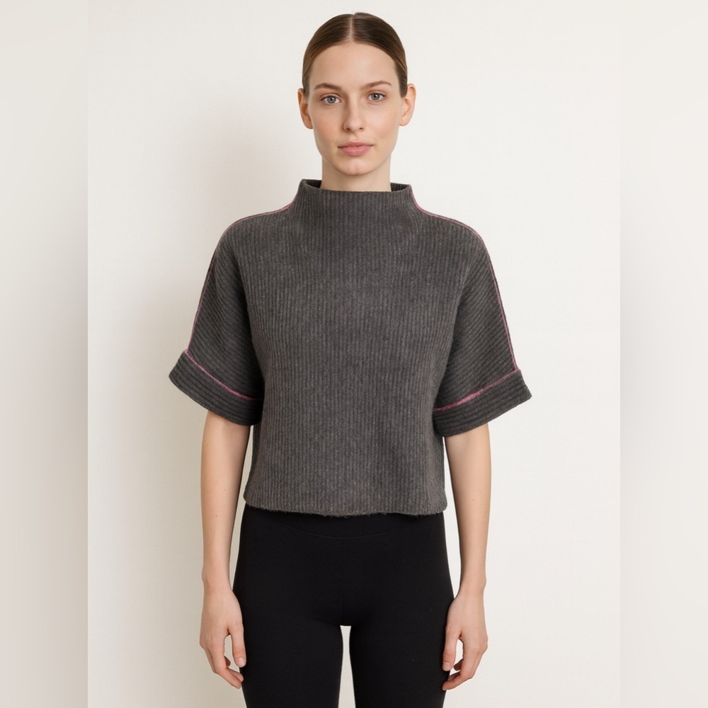 Moth Anthropologie Women’s gray Mock Neck sweater Size S Lagenlook Fisherman
